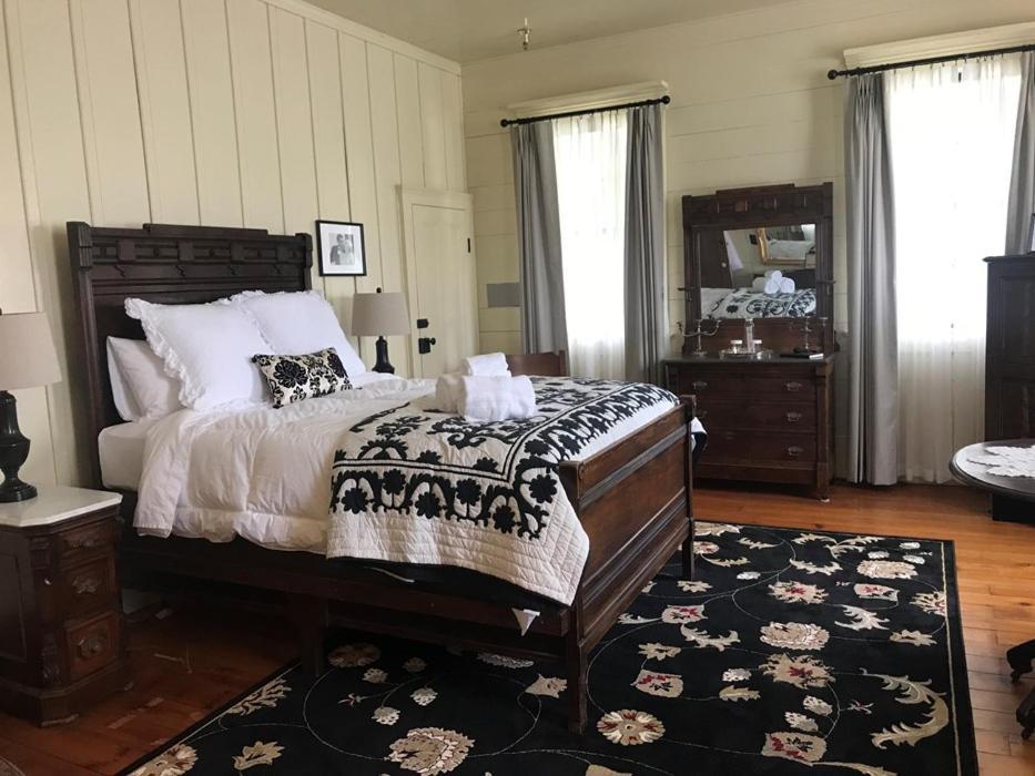 Wolf Creek Inn & Tavern Buitenkant foto